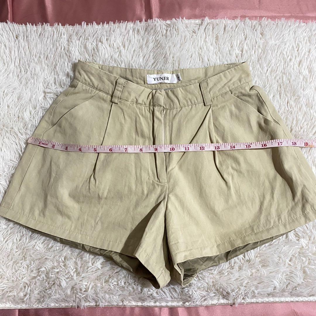 Size 24 HIGHWAISTED FORMAL SHORTS 3 (Category: Shorts) located in Manila. Submitted by stealit (Listing ID 1170138687, Image 3). Description: .