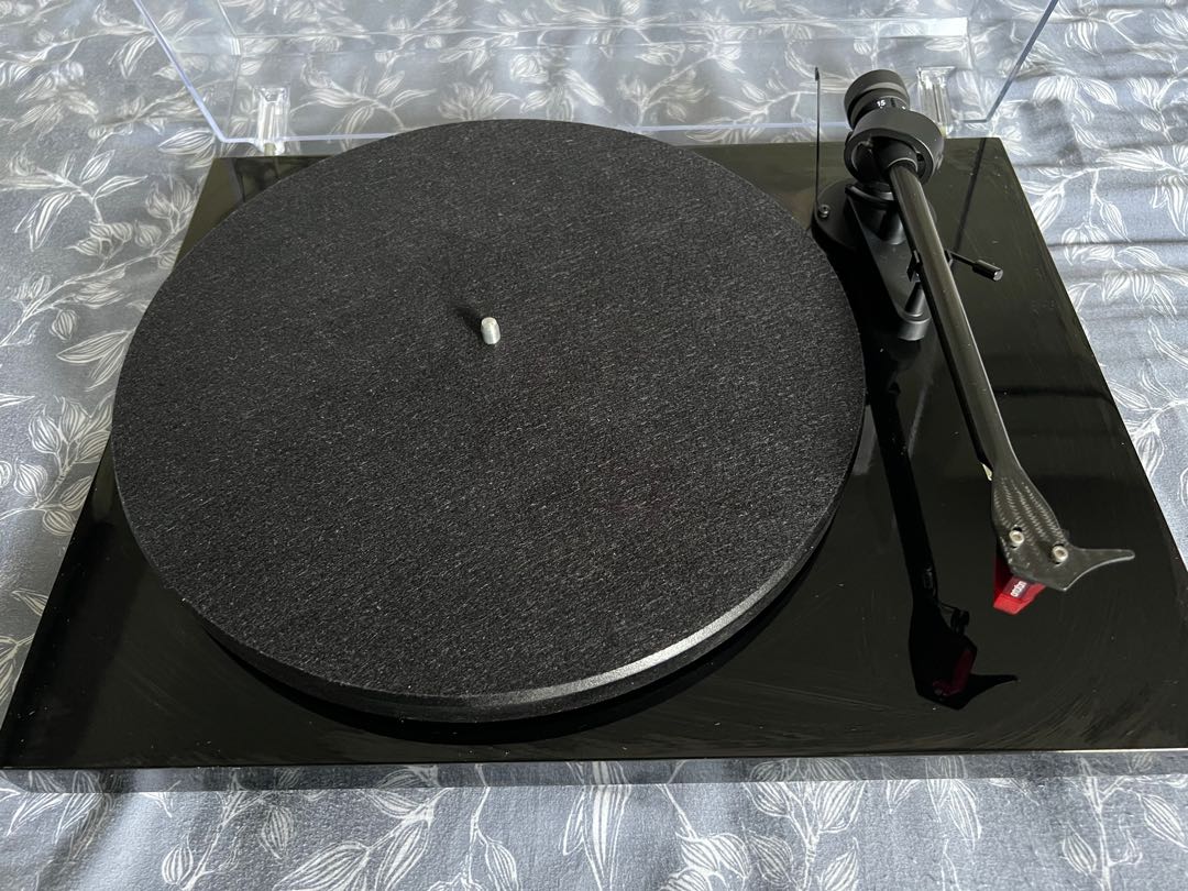 ProJect DEBUT Carbon DC and Schiit Mani Phono Stage, Audio, Other