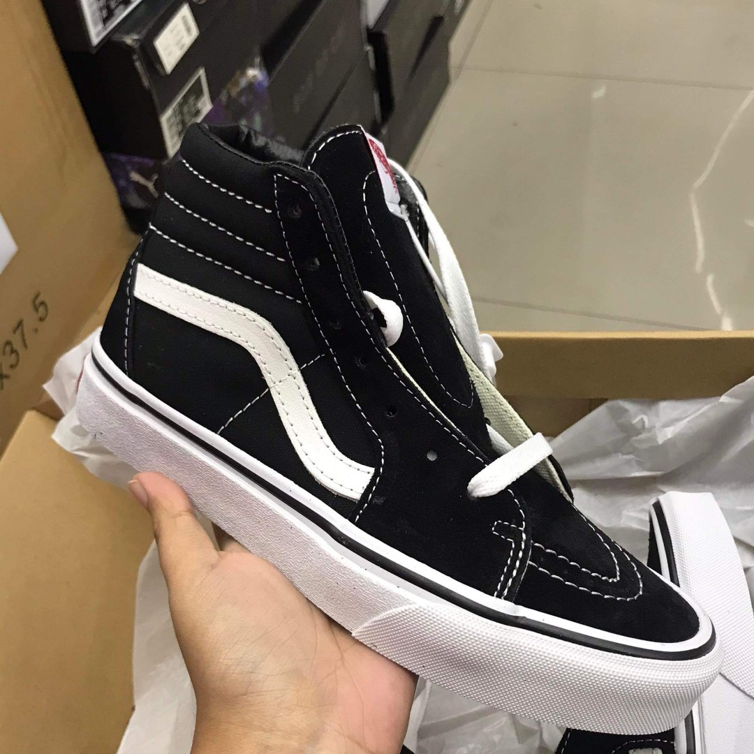 vans fairview mall