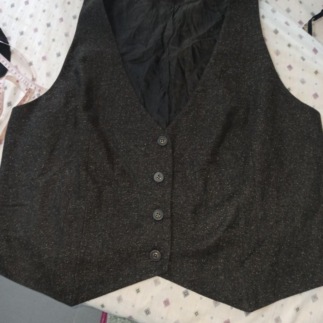 Vest, Men's Fashion, Tops & Sets, Vests on Carousell