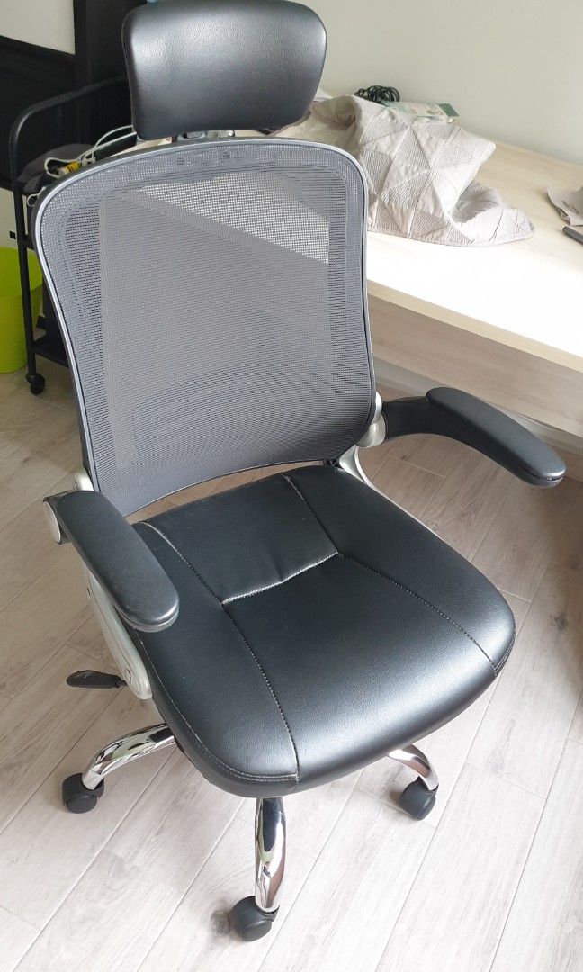 Vhive office swivel chair PVC, Furniture & Home Living, Furniture, Chairs on Carousell