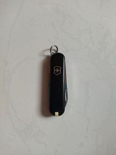 Victorinox classic