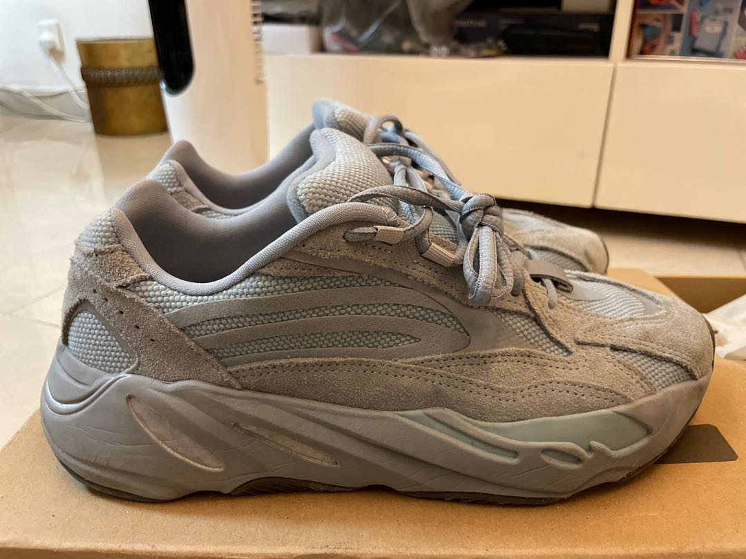 yeezy v2 700 hospital blue