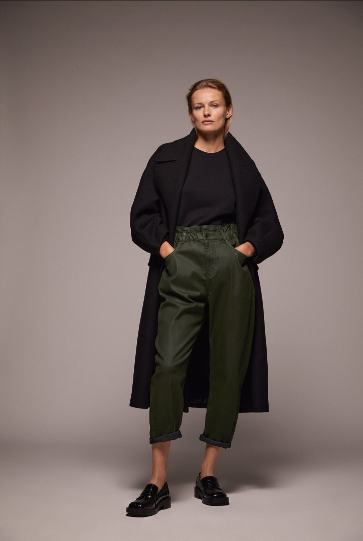 ZARA Coated Baggy Paperbag Pants (also available in black, 34