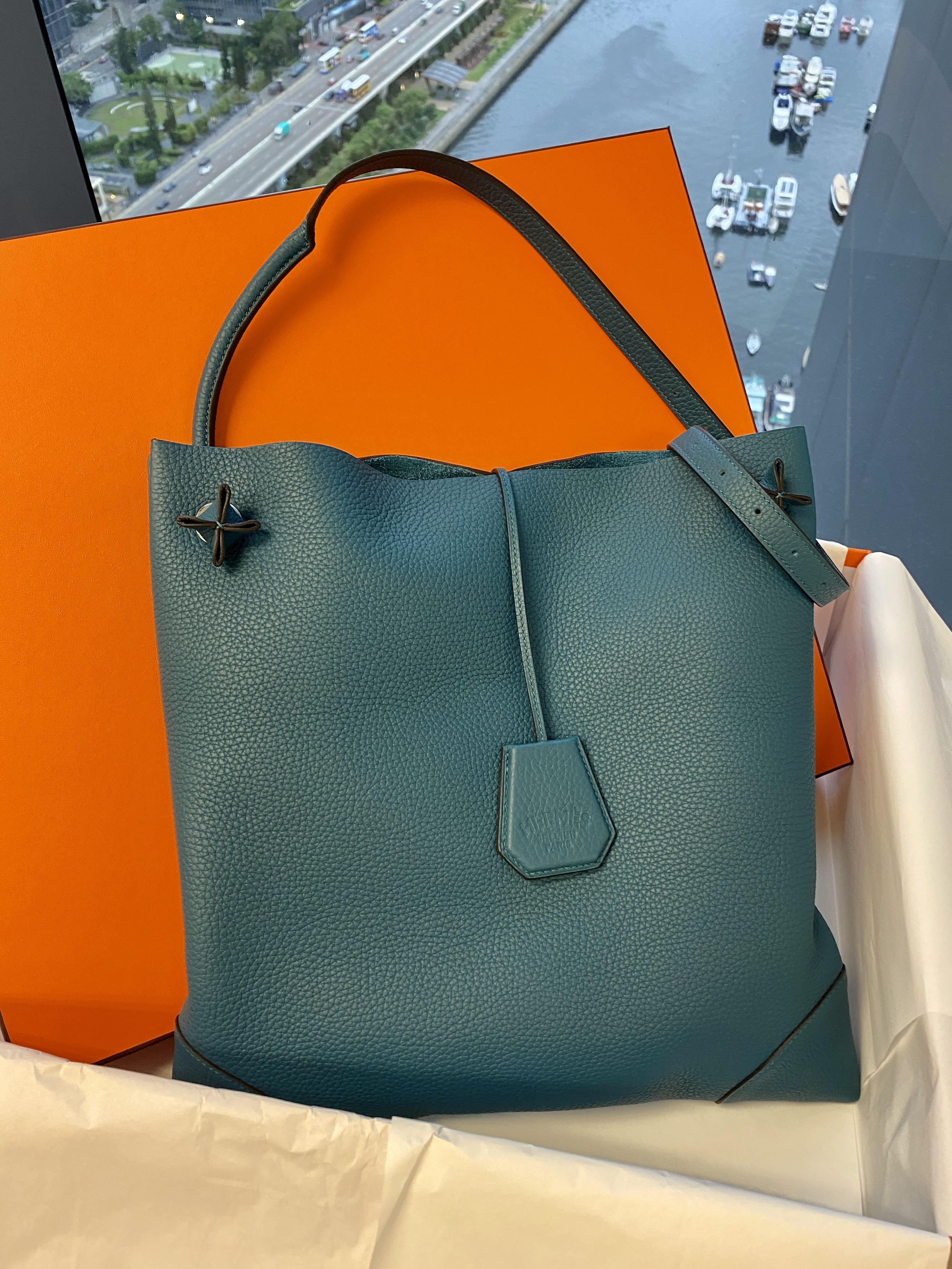 hermes silky city 33 leather