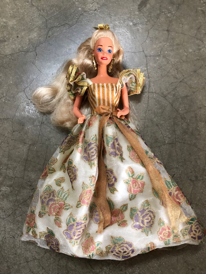 Ribbons and hot sale roses barbie