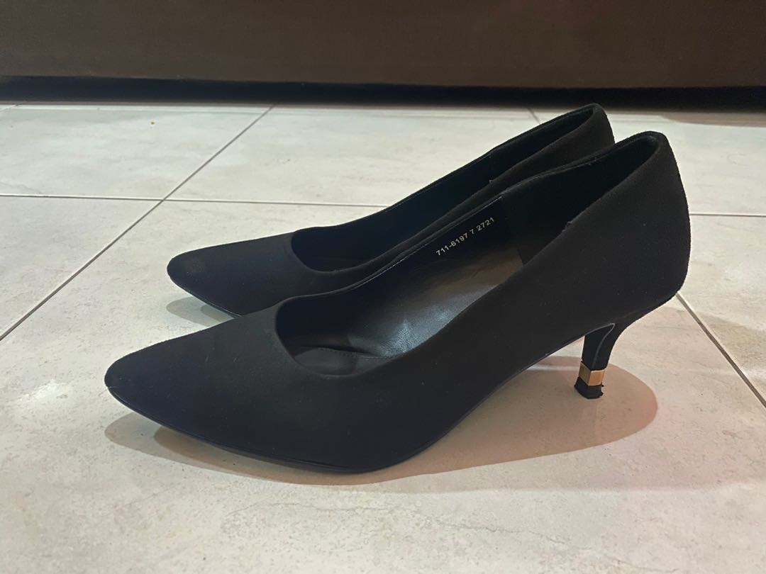 Bata shallow mouth single shoes for women 2023 autumn shopping mall new  versatile sheepskin pointed toe commuter high heels AEJ60CQ3