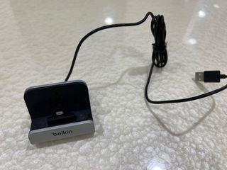 Belkin Charger stand (iPhone lightning)