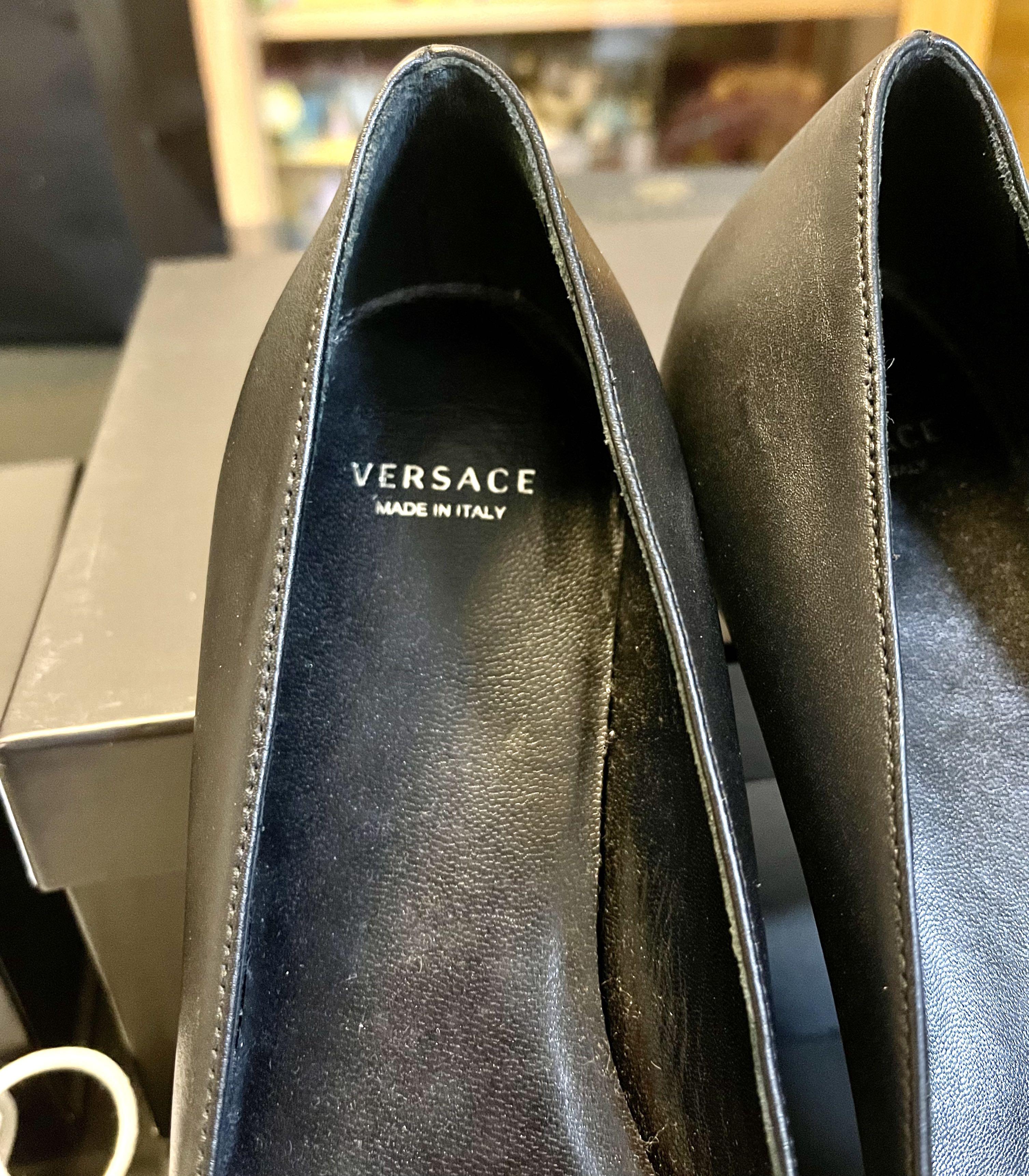 BN Versace Medusa Head Ballet Flats Medusa Head Buckle Lady Belt Women s Fashion Footwear Flats on Carousell