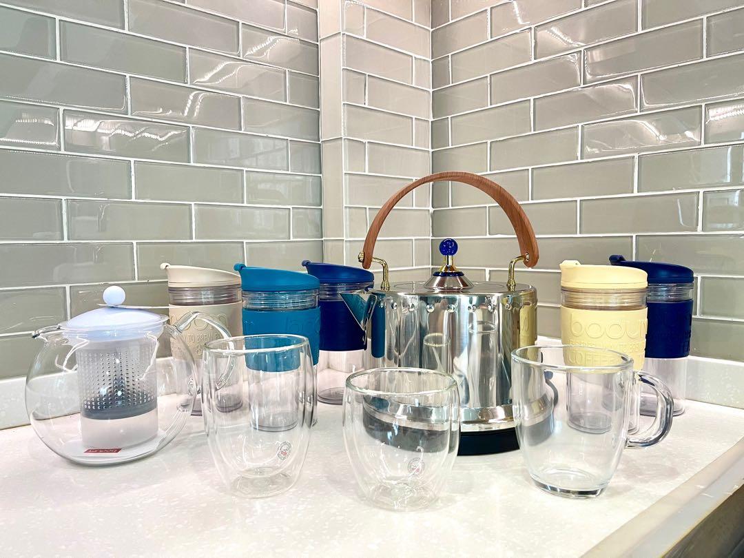 Bodum Pavina Double Wall Glass (Category: Coffee & Tea Tableware) located in Pasig City. Submitted by jt.gemsandjewelries (Listing ID 1173612067, Image 1). Description: Big Sale! Up to 60% off from original price! Level up your coffee experience with these stylish and award winning tumblers from Bodum. - Innovative double wall construction that keeps hot drinks hot and cold drinks cold. - Dishwasher, freezer, microwave and oven safe (up to 356ºF/