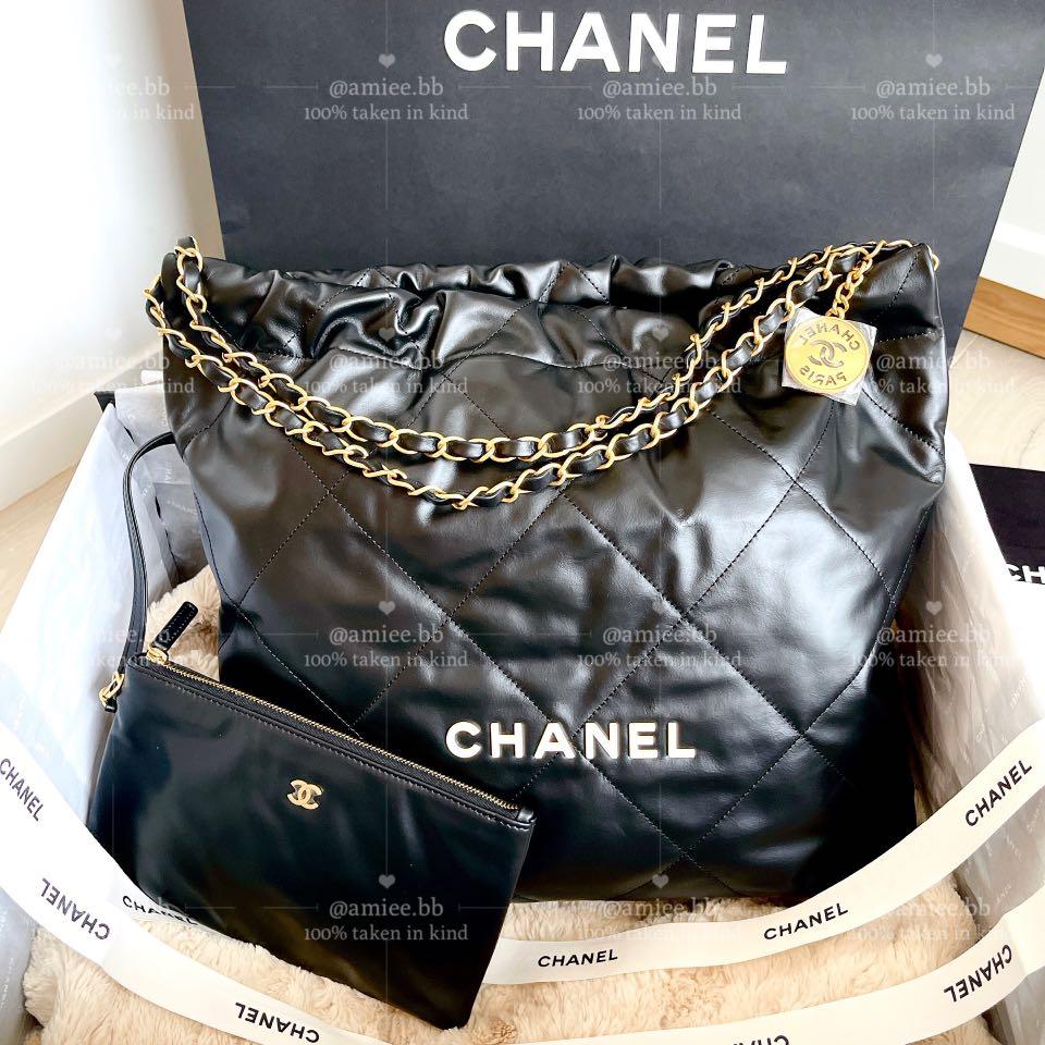 Subdividir Aviación Democracia Chanel 22 Bag Tote Bag Medium in Black (07/2022 Receipt), Luxury, Bags &  Wallets on Carousell