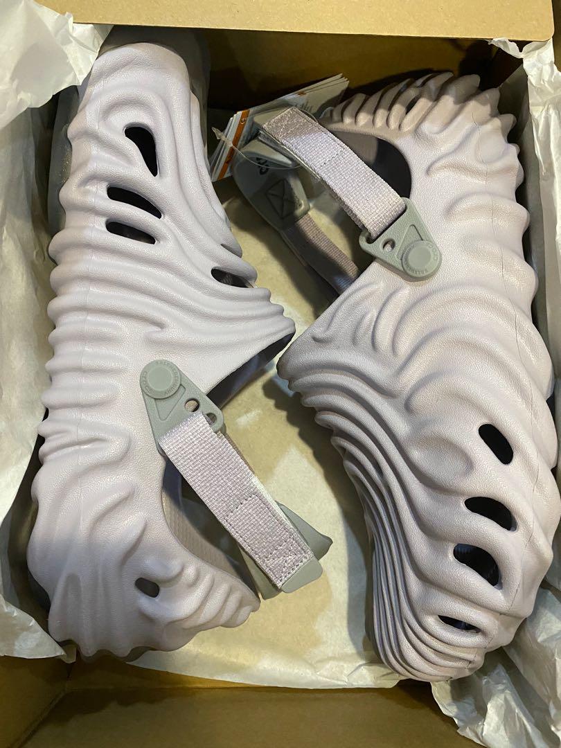 Crocs x Salehe Urchin (Category: Sneakers) located in San Juan City. Submitted by timeandmotion (Listing ID 1173730340, Image 2). Description: for sale crocs salehe urchin size 10mens for only 14k.