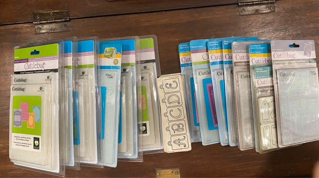 Cuttlebug Die cutter & Embosser + Accessories, Hobbies & Toys