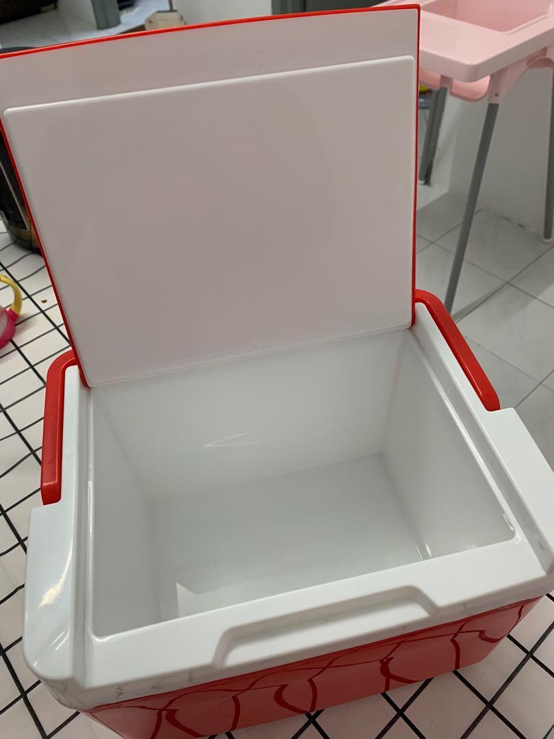 Denki cooler box outlet