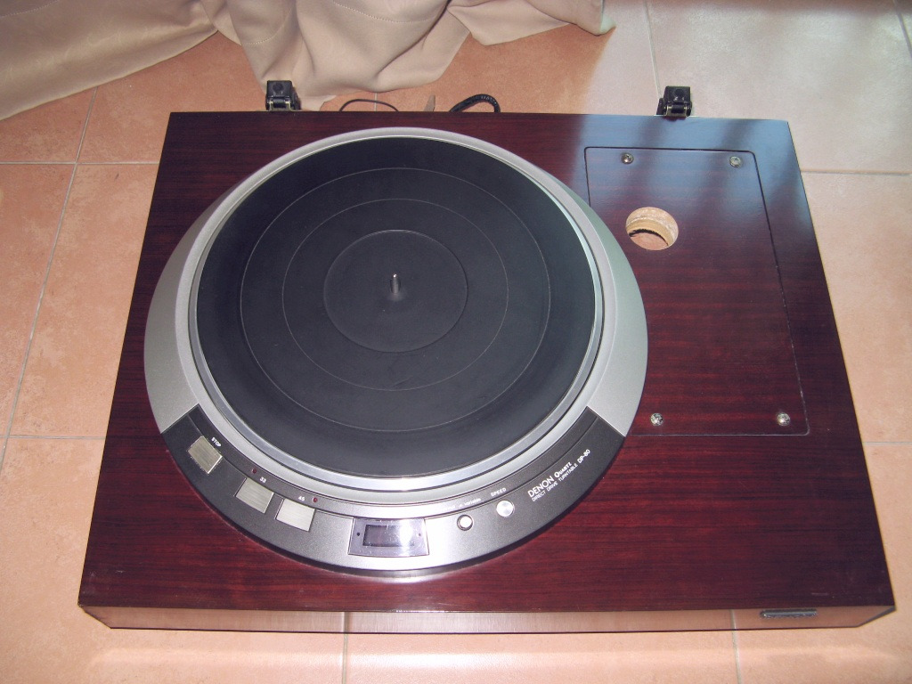 Denon DP-80 Direct Drive Turntable with Plinth, 音響器材, 其他音響