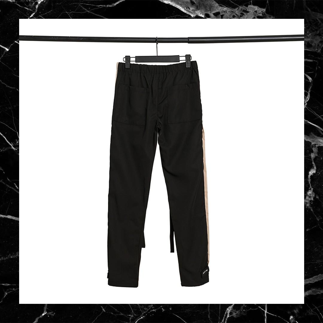 FOG Essentials (Category: Trousers) located in Kuala Lumpur. Submitted by iisyraq (Listing ID 1173746740, Image 2). Description: 💧FOG Essentials 6th Season Pants💧 • Code: RC23 • WhatsApp to check size availability • Pre-order 15-17 working days • Postage: RM10 SM// RM 15 SS 📍What you see what you get 📍50% deposit accepted (No cancellations) 📍Brand new with packaging ⚠️WhatsApp us the code to order! (Link below)⚠️ https://wa.link/o4ynnx ⚠️Tel