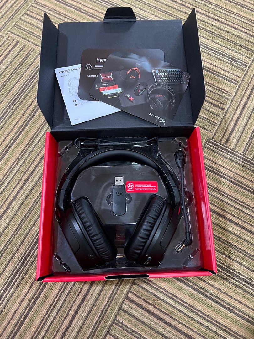 HyperX Cloud Flight Wireless (Category: Headphones & Headsets) located in Shah Alam. Submitted by swipe.store (Listing ID 1173733270, Image 2). Description: HyperX Cloud Flight Wireless (Preloved) Condition - 9.9 Stock - 4 Can cod / self pickup at d network or lalamove / grab / postage Product description : https://hyperx.com/products/hyperx-cloud-flight.