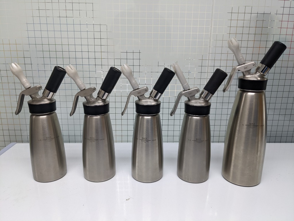 ISI Cream Whipper 忌廉槍 奧地利製, 傢俬＆家居, 廚具和餐具, 炊具及配件 Carousell