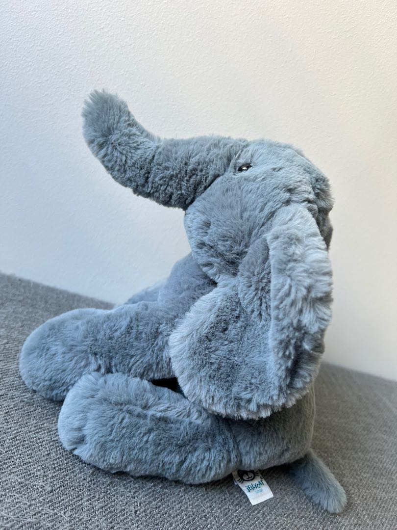Jellycat Huggady Elephant M 22 cm, Hobbies & Toys, Toys & Games on ...