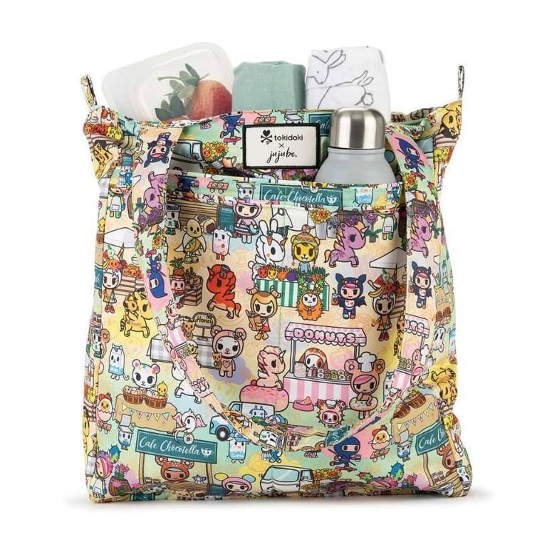 Jujube Toki Market Be Light (Category: Diaper Bags & Wetbags) located in Makati City. Submitted by chaitealover (Listing ID 1173658067, Image 1). Description: It’s one thing to be light. It’s another to be ultra-crazy, feather light! This awesome tote can pack down so small that you’ll swear it’s not really there ... but it still holds a ton when you need it to. Perfect sized straps and just the right number of pockets. You won’t find a better ba