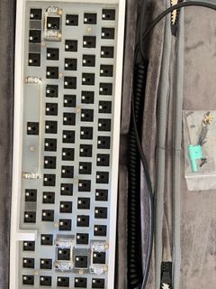 （分類：）位於 。 由 slippy_pencil 提交（商品編號 1173587041，圖片 1）。簡介： 。