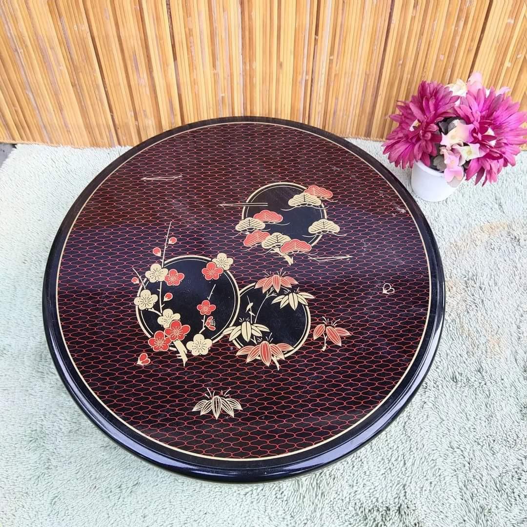 Lazy Susan Bento Platter (Category: Food Organization & Storage) located in Malolos. Submitted by jestrelita (Listing ID 1173617696, Image 2). Description: Lazy susan bento platter P520 - with minor flaw see pictures - with food separation - with lid - working condition.