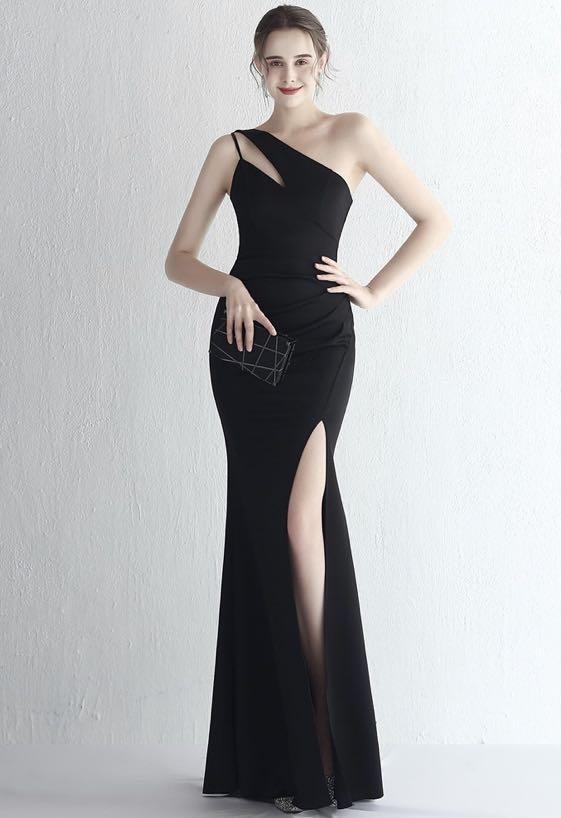 Black fitted 2025 long dress
