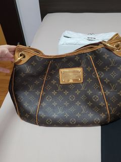 (Category: ) located in . Submitted by Bestdeal (Listing ID 1173689422, Image 1). Description: .