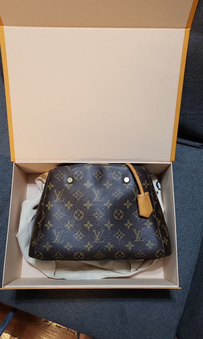 Louis Vuitton Lockit Monogram Horizontal 228805 Brown Coated Canvas  Shoulder Bag For Sale at 1stDibs | leviton tasche, leviton väska, leviton  bags