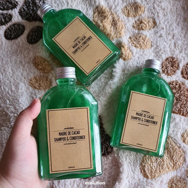 Madre De Cacao Concentrated Shampoo and Conditioner (Category: Health & Grooming) located in Manila. Submitted by ecolutionph (Listing ID 1173587982, Image 3). Description: - Natural, vegan & organic - Active Ingredients: madre de cacao, aloe vera extract, moringa extract, guava extract - Size: 200ml - Note: FDA Approved - Packaging: glass bottle, aluminum cap & kraft label with laminate Properties: - Anti-microbial - Anti-bacterial - Anti-oxidan