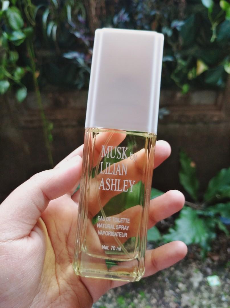 Musk by 2025 lilian ashley white