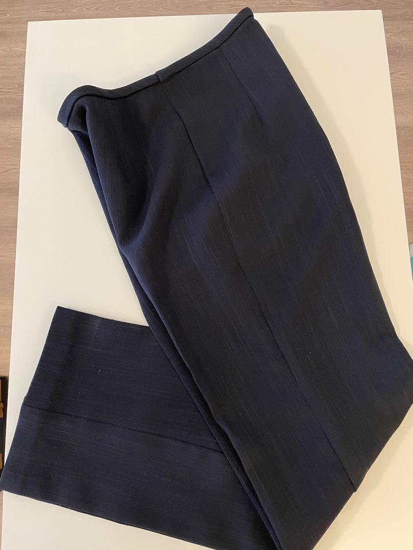 Navy Blue High Waisted Tailored Trouser Pants (Category: Other Bottoms) located in Manila. Submitted by classicfinds (Listing ID 1173617356, Image 2). Description: Brand new, never worn as it isn’t my size Fits 25-26 in waist Length: 36 in, note that it’s high waisted Zip up enclosure Super nice high rise! Wish it was my size but it doesn’t fit me .