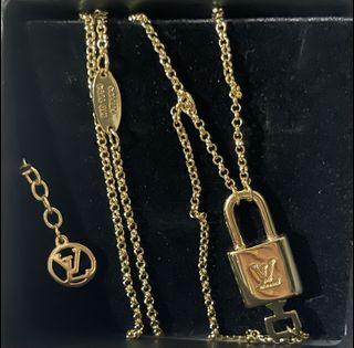 Louis Vuitton Louise Long Necklace, Luxury, Accessories on Carousell