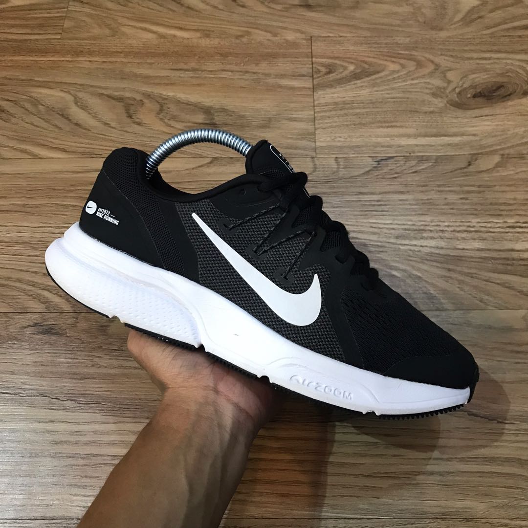 Nike zoom span 3 new arrivals