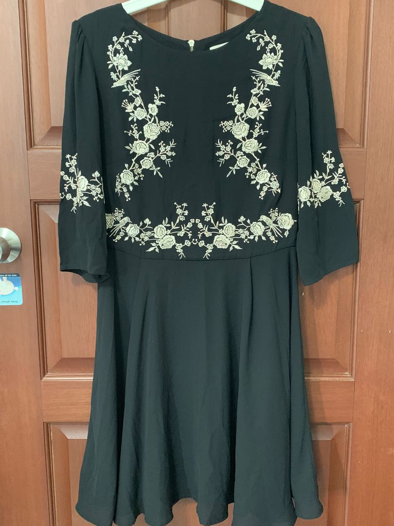 Oasis top embroidered dress