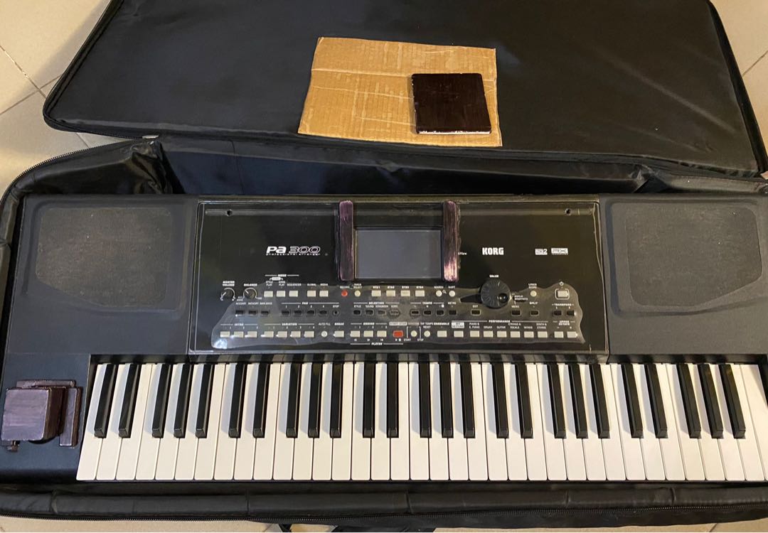 PA300 PIANO ORGAN KEYBOARD , Hobbies & Toys, Music & Media, Musical