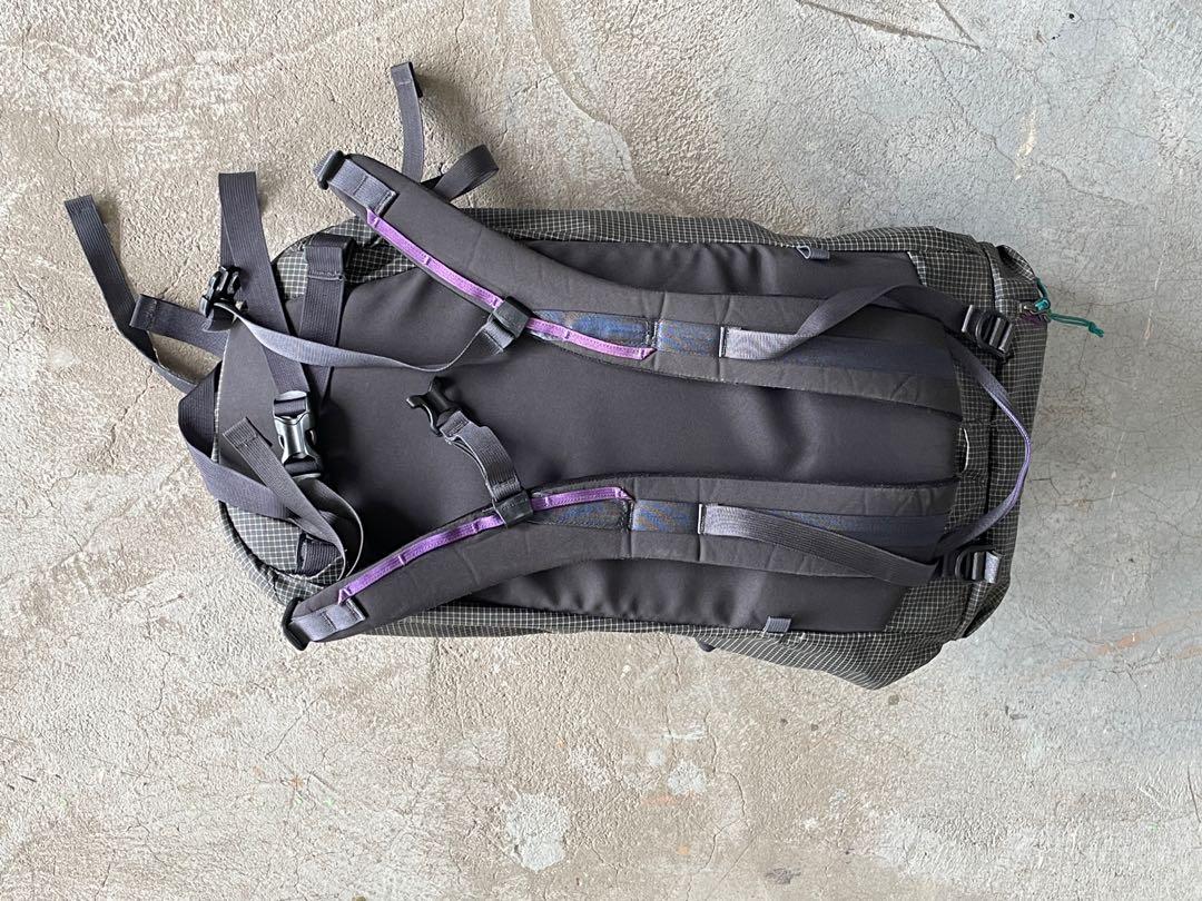 Patagonia ascensionist outlet 40l backpack