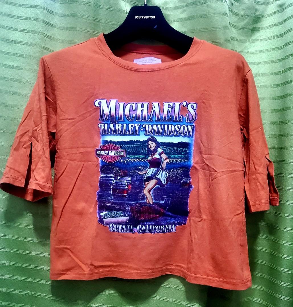Salon de Victoria (Category: Shirts) located in Caloocan City. Submitted by armcpu (Listing ID 1173628303, Image 1). Description: Salon de Victoria Used In excellent condition Can fit up L 350 plus sf.