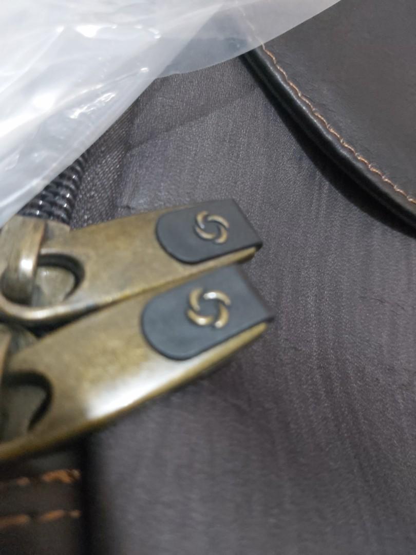 Samsonite Leather Messenger Bag, Men's Fashion, Bags, Sling Bags on