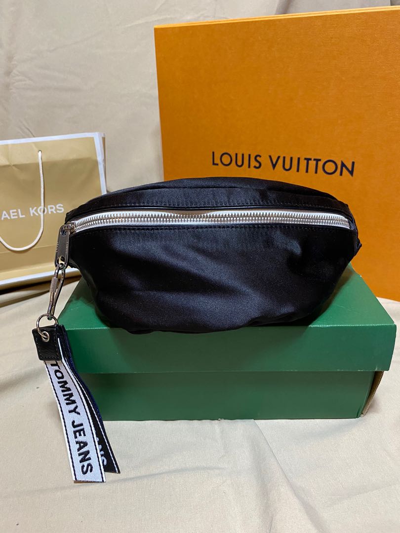 Tommy Belt bag, Luxury, Bags \u0026 Wallets 