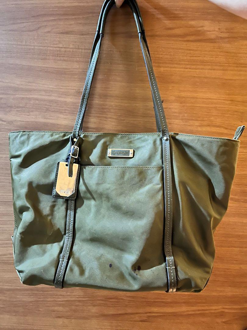Tumi on sale q tote