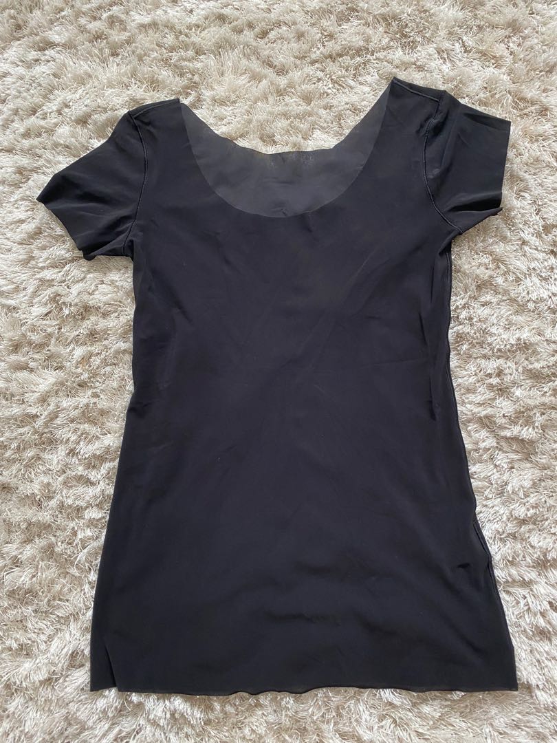 Uniqlo Airism, Women's Fashion, Tops, Shirts on Carousell