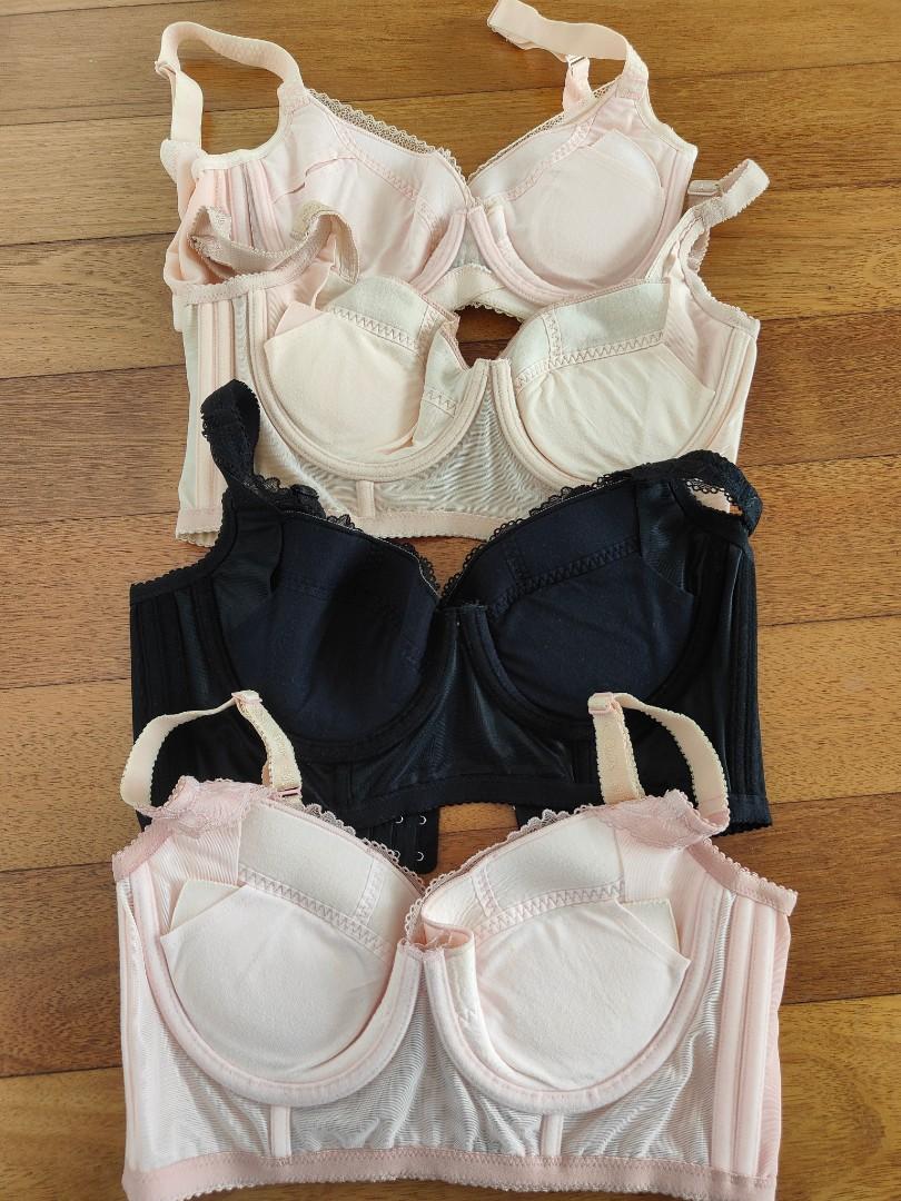 BrasCangkuk (123) (Size C75), Women's Fashion, New Undergarments &  Loungewear on Carousell