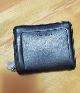(Category: ) located in . Submitted by opencloset_08 (Listing ID 1173857336, Image 1). Description: .