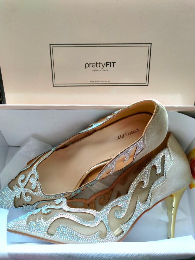 Sparkly champagne heels 2025