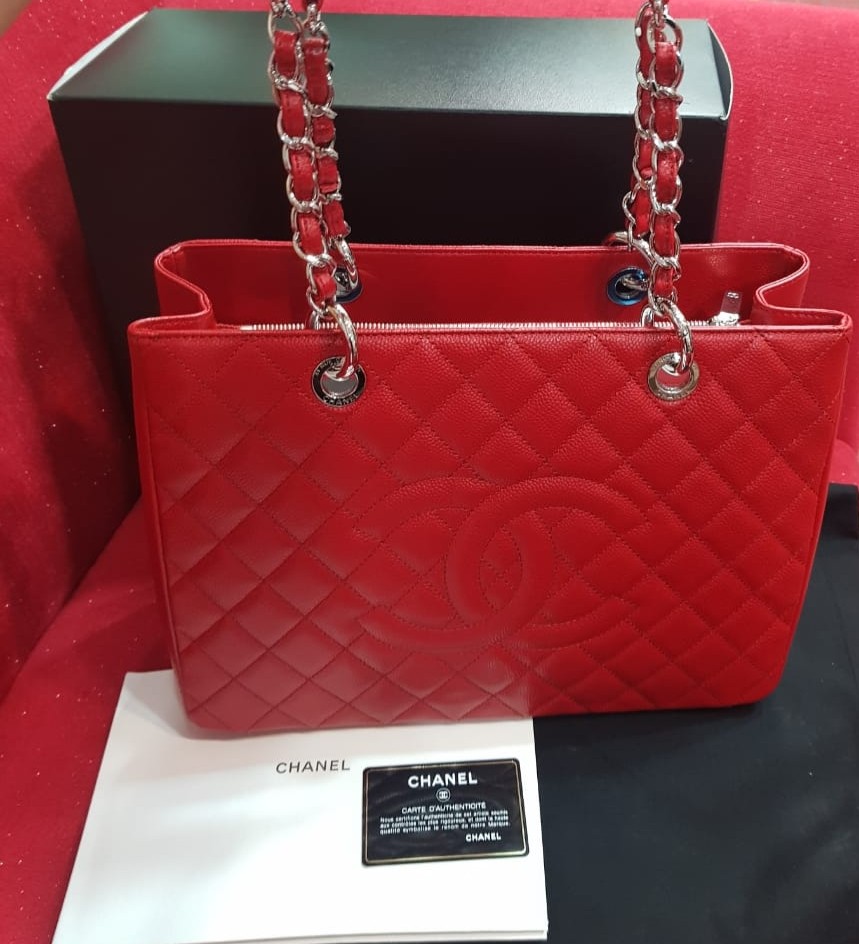 CHANEL gst, Luxury, Bags & Wallets on Carousell