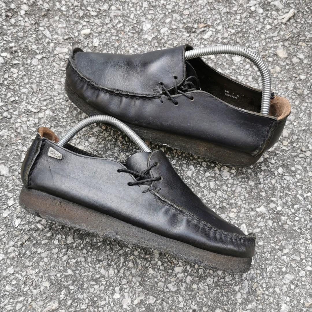CLARKS LUGGER BLACK 7UK, Men's Fashion, Footwear, Dress shoes on Carousell