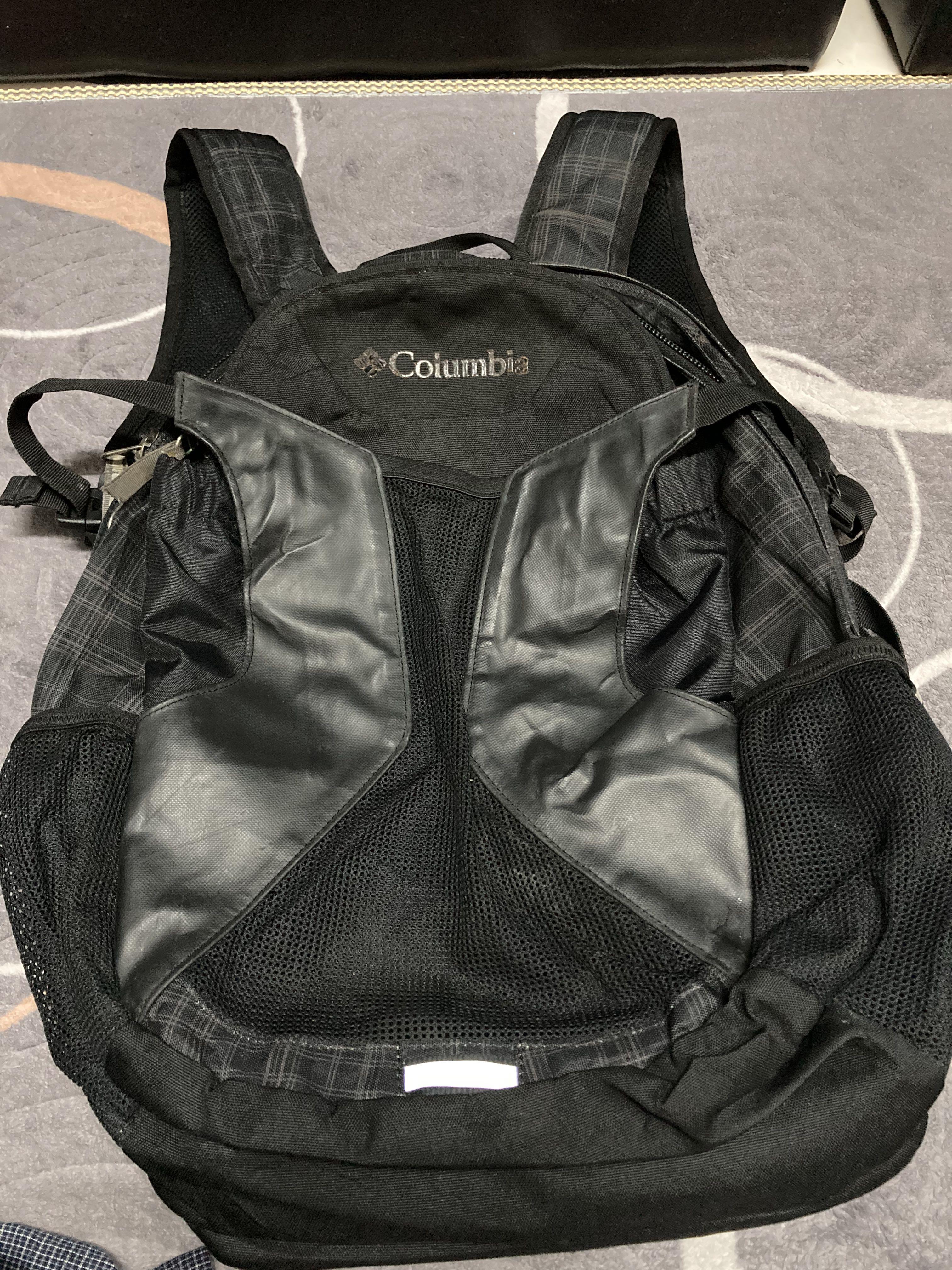 Columbia classic black backpack daypack trail running pack school