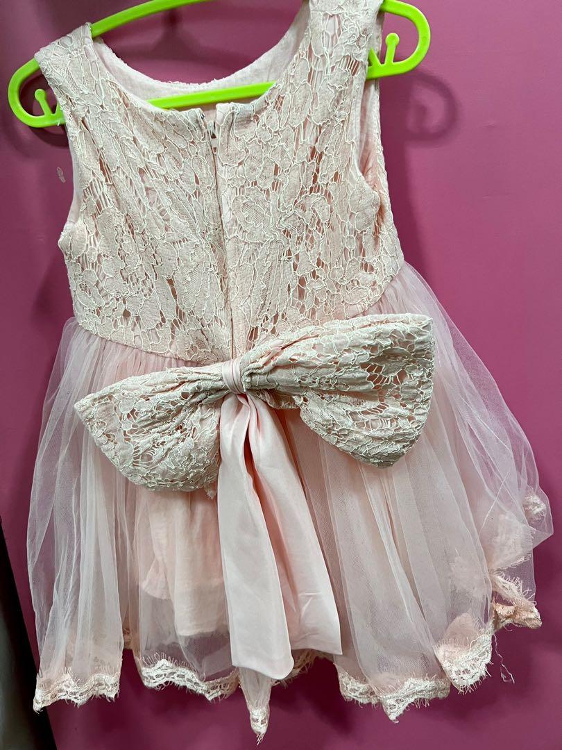 Coral lace dress (Category: Babies & Kids Fashion) located in Cainta. Submitted by duchezzz (Listing ID 1173829912, Image 2). Description: *Color may vary due to lighting Used 2-3x only outgrown by my lo. Size 90 Depends on your baby’s body built. Since my baby is petite she wore this at 2yo supposed to be for her 1st bday.