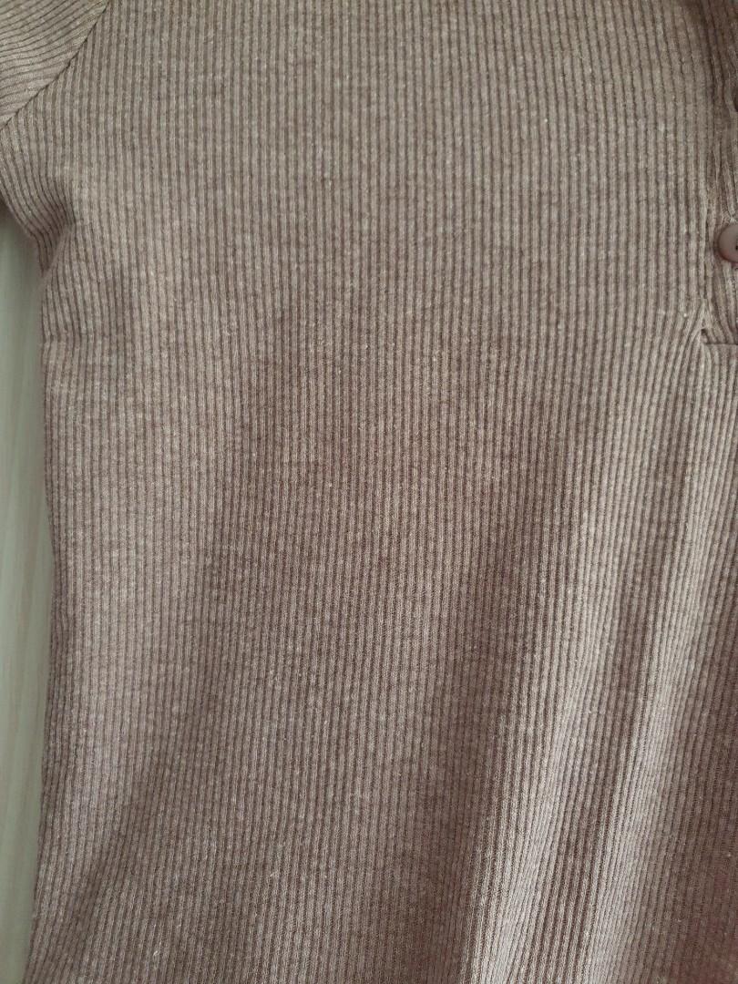 Cropped polo top in Taupe (Category: Blouses) located in Paranaque City. Submitted by patpreloved93 (Listing ID 1173778059, Image 2). Description: - Ribbed cotton knit fabric (stretchable) - Good for xs to small, but can fit semi medium - Cropped.